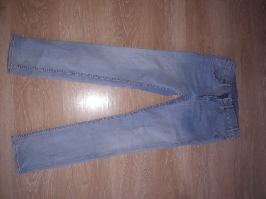 Мужские фирменные джинсы Levi's размер 31/32