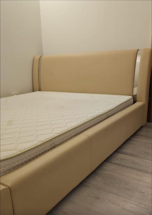 Vand pat tapitat+saltea Dormeo,culoare bej, 160x200cm