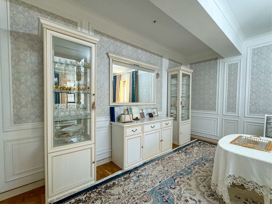 Продается стенка для гостиной