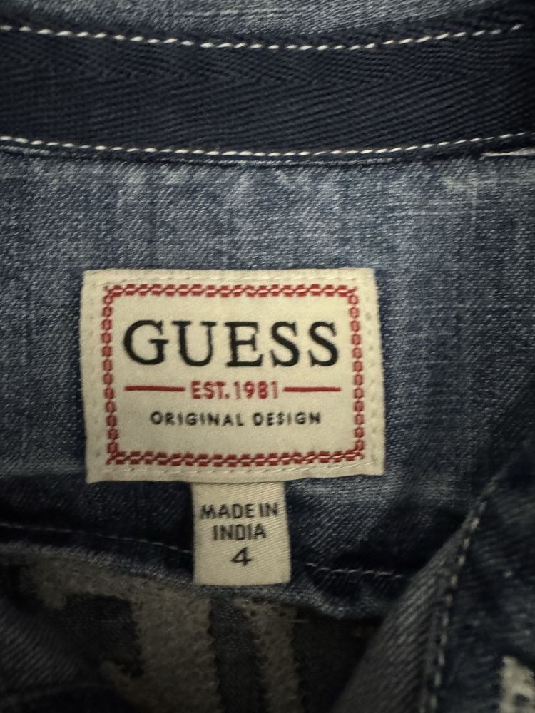 Детска дънкова риза Guess и бяла риза Mayoral