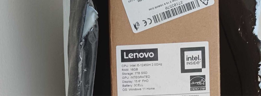 Лаптоп Lenovo IdeaPad Slim 3 15IAH8 с Гаранция 24 месеца