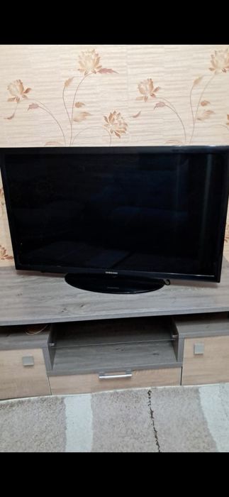 Телевизор SAMSUNG