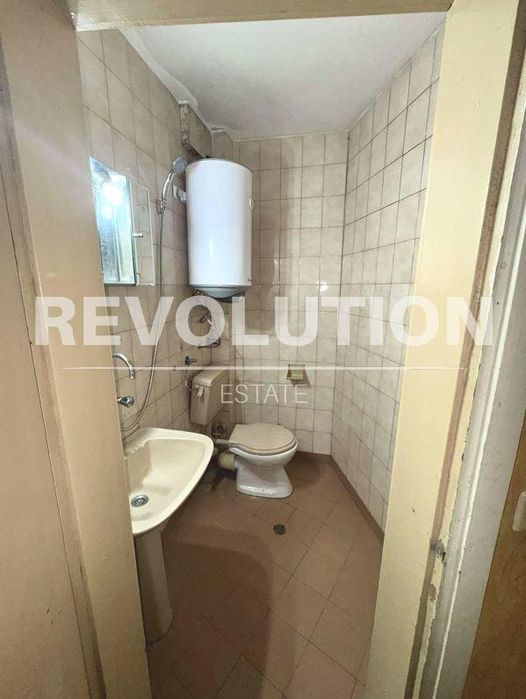 Дава се под наем Двустаен апартамент в Варна, Лятно кино Тракия - 70 кв.м за 300 € - Снимка #5