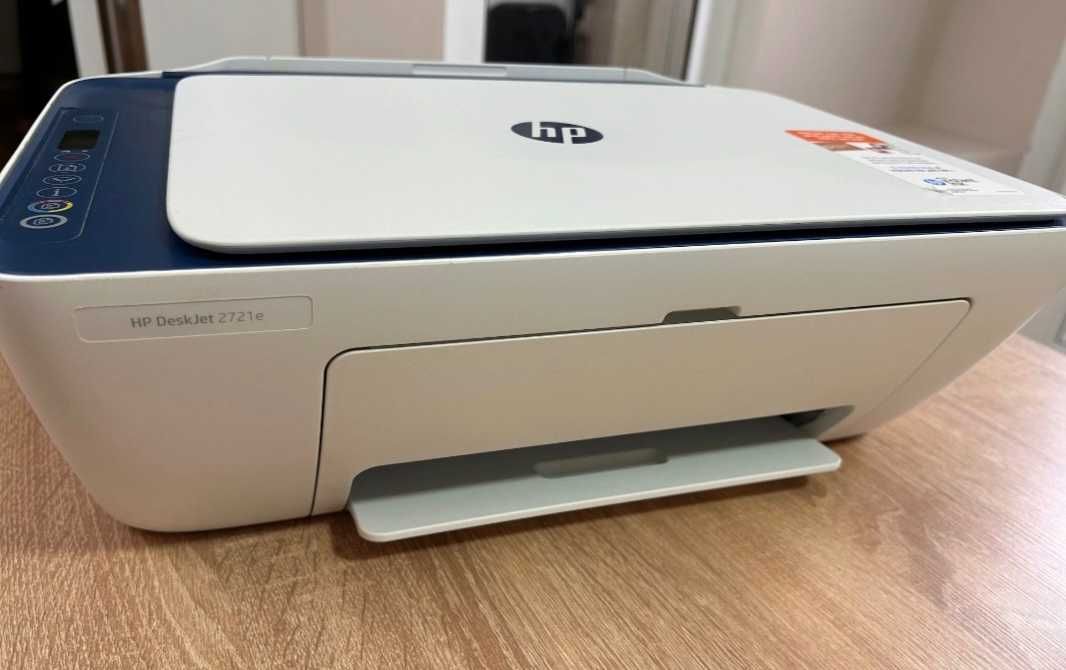 Продавам принтер HP DeskJet 2721e