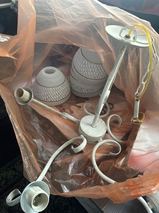 Люстры для спальни