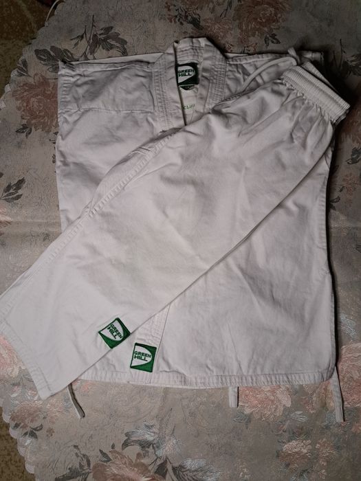 Продаётся кимоно для таеквондо