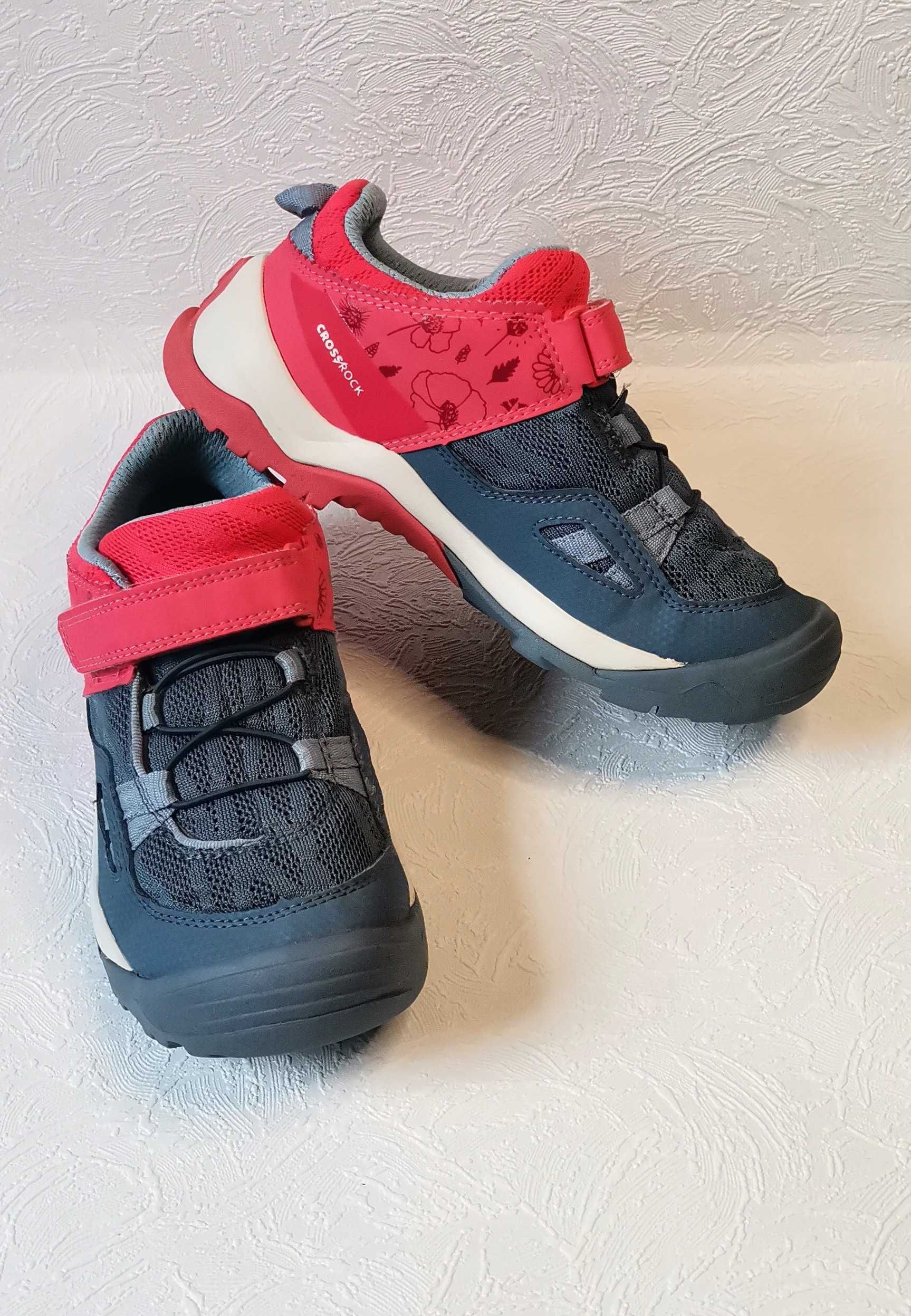 Adidasi pantofi fete Quechua Crossrock drumetie munte mar 33 int20,5cm