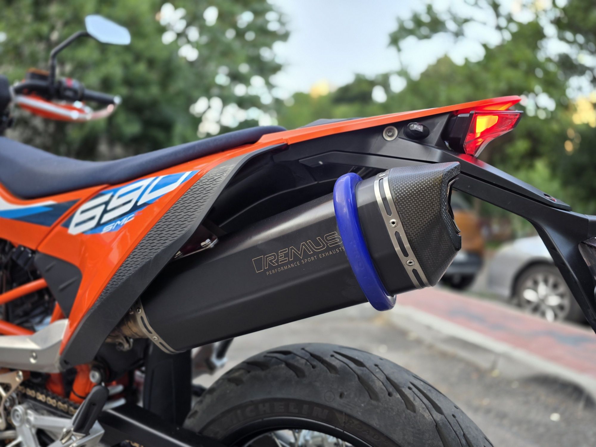 KTM 690 SMC R 2023