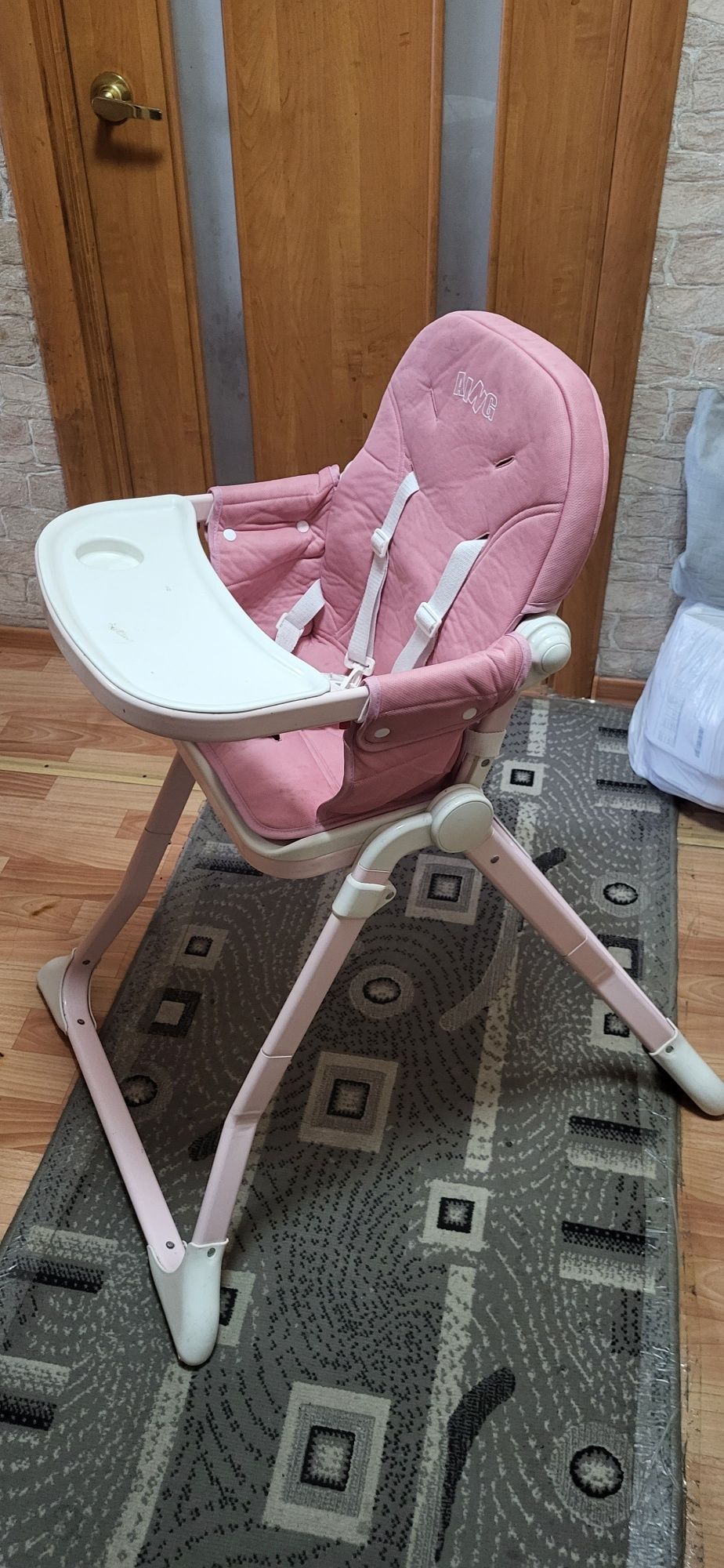 Продам детский раскладной стул