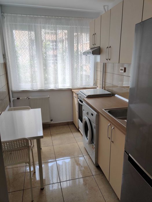 Direct Proprietar inchiriez, central (Universitate), apt 2 camere