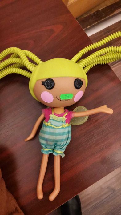 papusi crybaby, lalaloopsy, L.O.L, Barbie. pret pe fiecare.