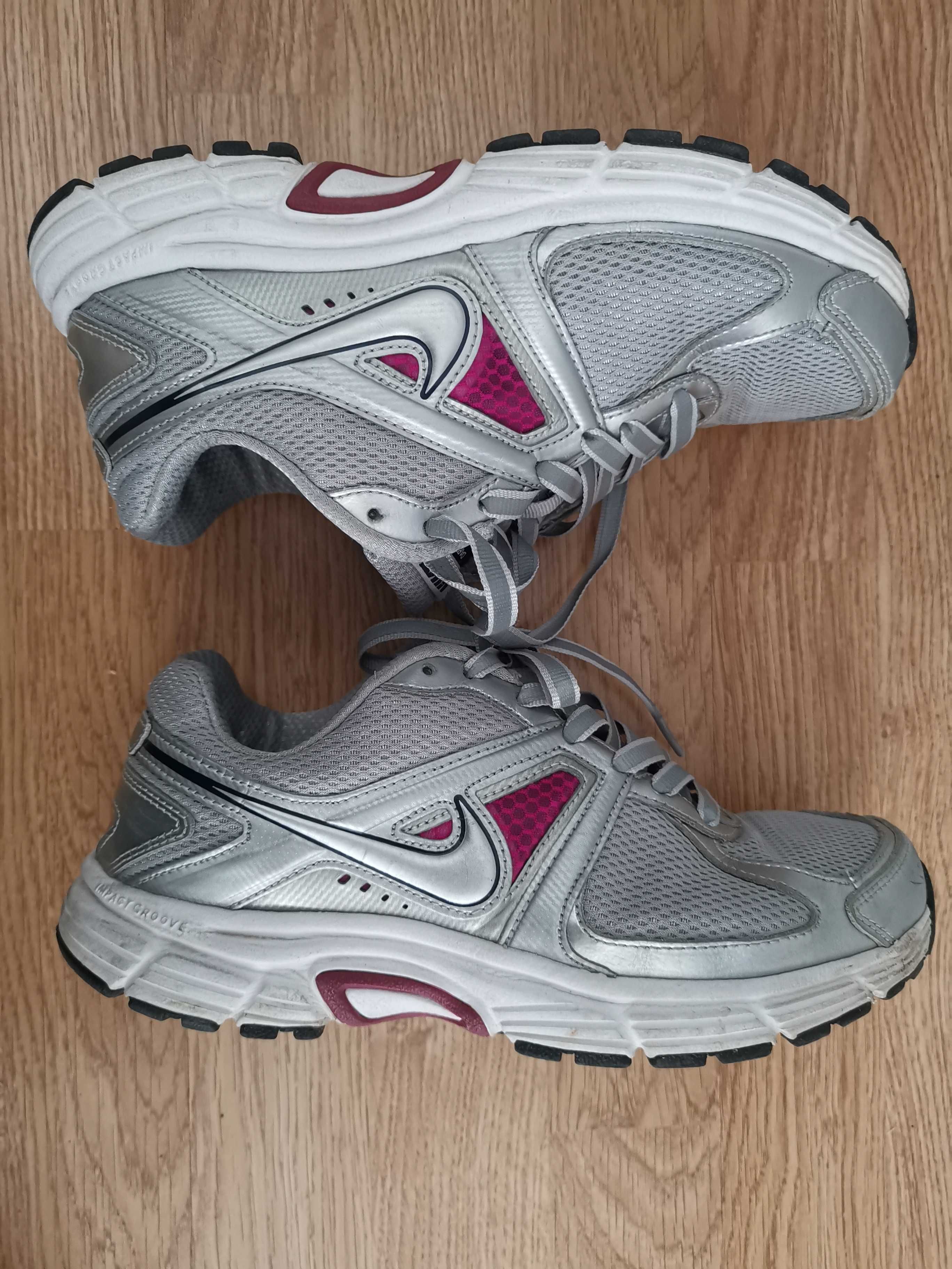 Nike Dart 9 дамски маратонки EU39