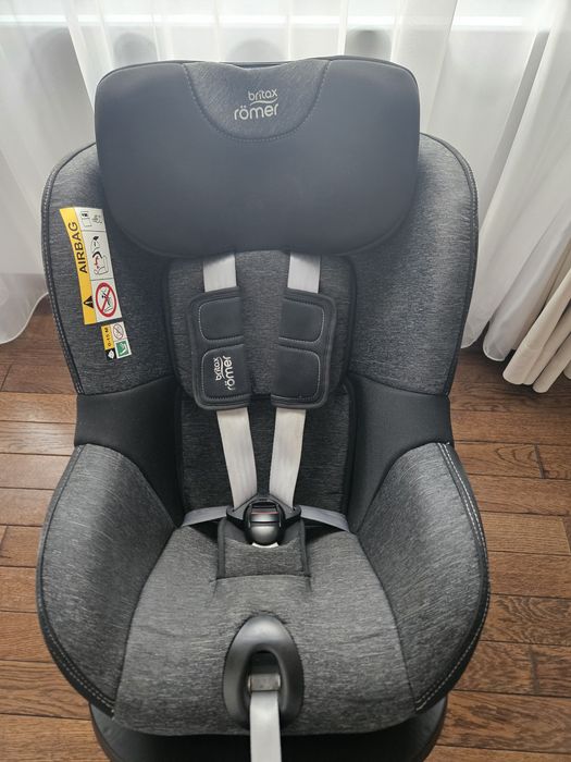Столче за кола  Britax Romer Dualfix i-Size M