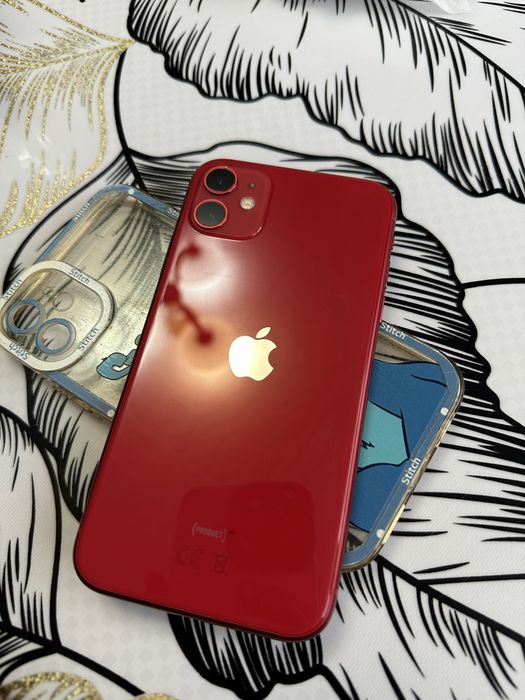Продам айфон 11 красного цвета .