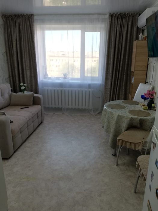 Продам комнату 18 кв. Район Изюминки.