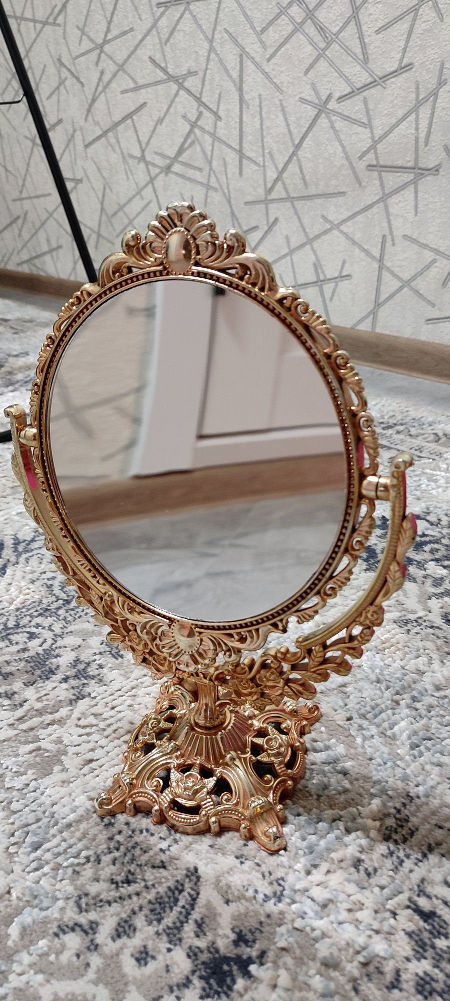 Зеркало для макияжа