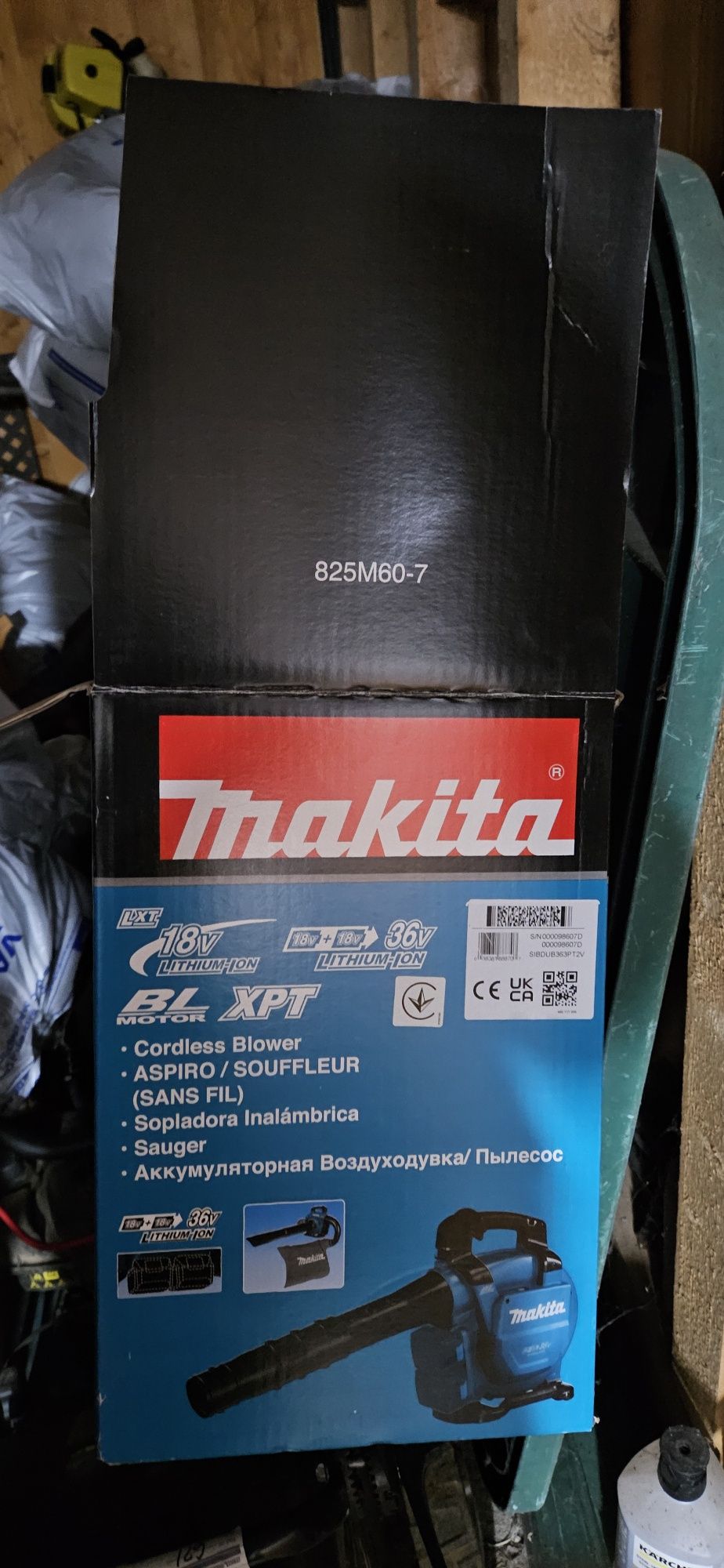 Suflanta si aspirator frunze Makita DUB363PT2V