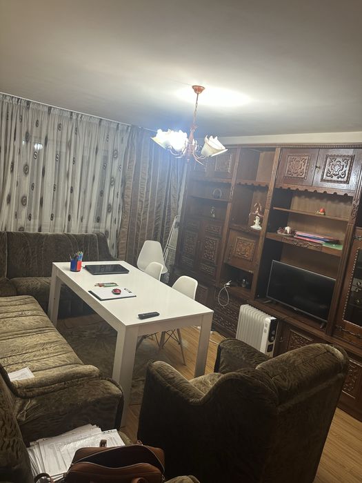 Imchiriez apartament 2 camera langa Titulescu