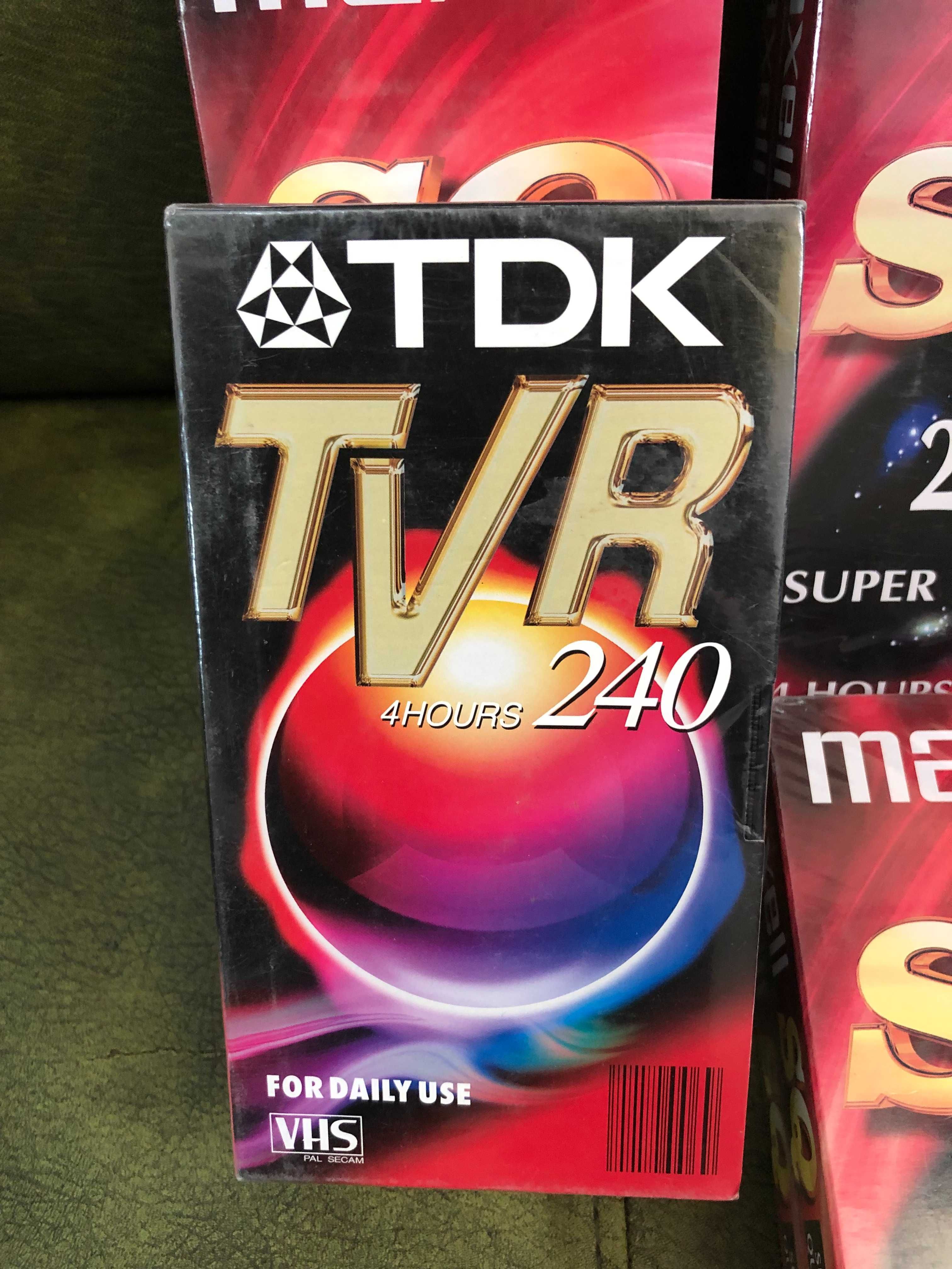 Casete video VHS DE 4 ore sigilate si caseta curatare video