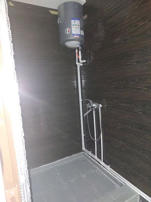 Икки каватли бино ижарага берилади, Бухоро шахарда.