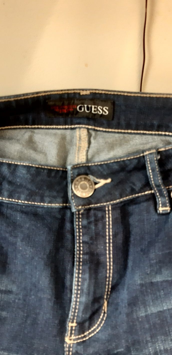 Оригинални дамски дънки Guess