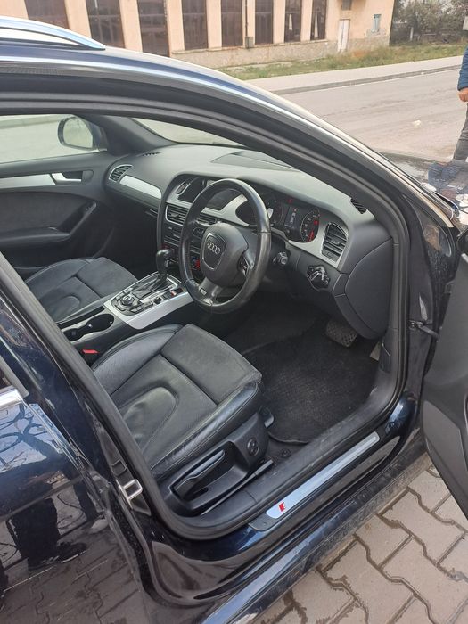 Vând Audi a4 2010