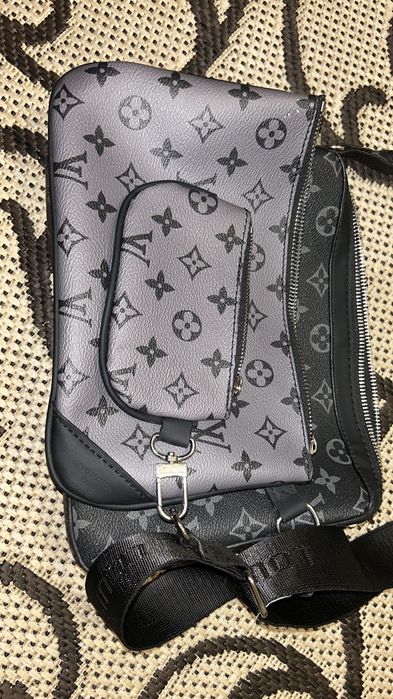 Louis Vuitton Trio Messenger Bag