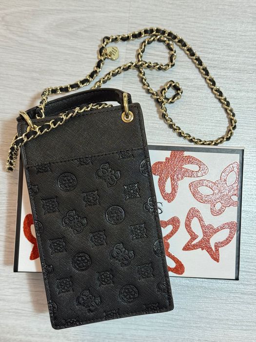 Мини чантичка Guess