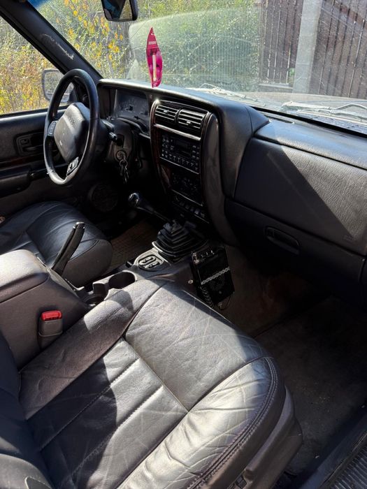 Vând Cheroke XJ 2.5 TDI
