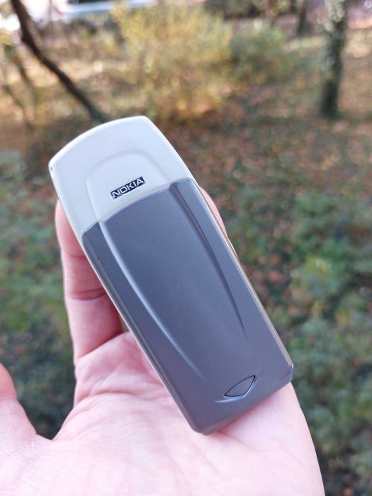 Nokia 6100 original din colectia personala decodat excelent