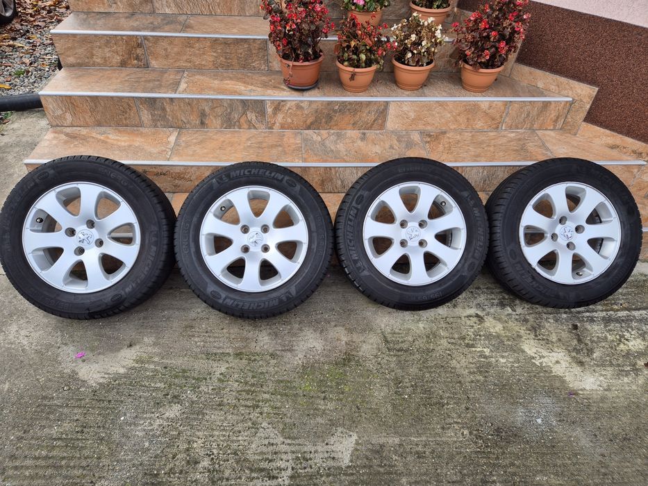 Jante R15 4x108 cu anvelope vară Michelin 195/65R15