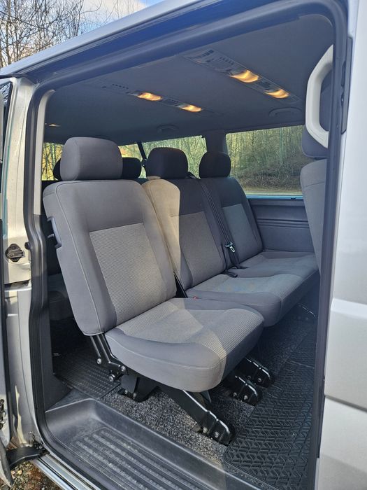 Volkswagen VW Caravelle T5 Facelift lung – 2013
2.0 TDI • 140 CP • 4MO