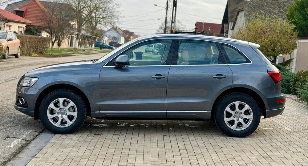 Vând Audi Q5 / 2.0 TDI / Quattro / S-Line