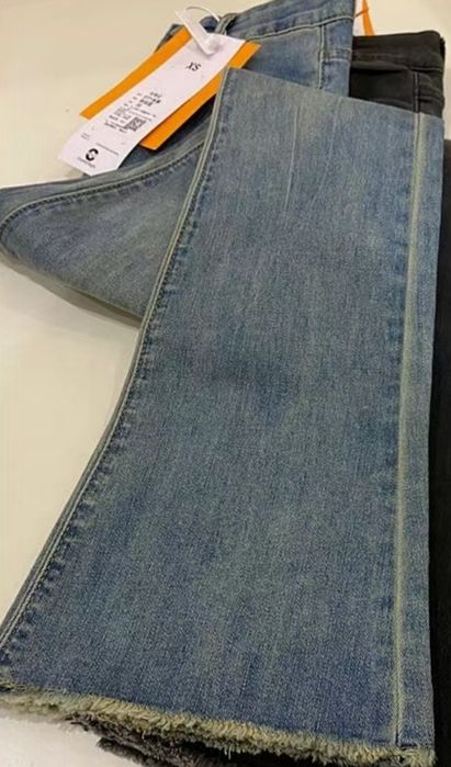 Продам женские джинсы клёш