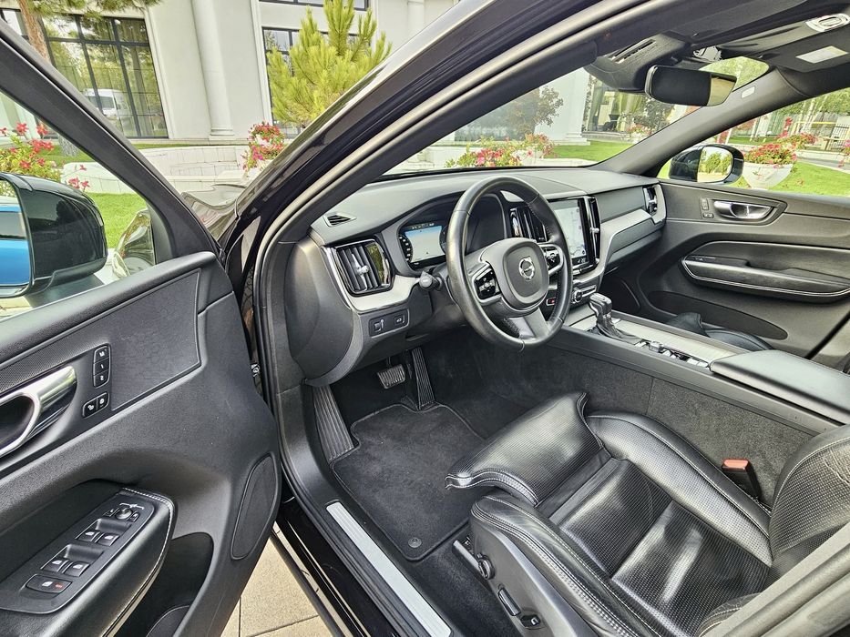 Volvo XC60 D4 AWD Inscription Full ! Garantie 12 Luni !TVA Deductibil