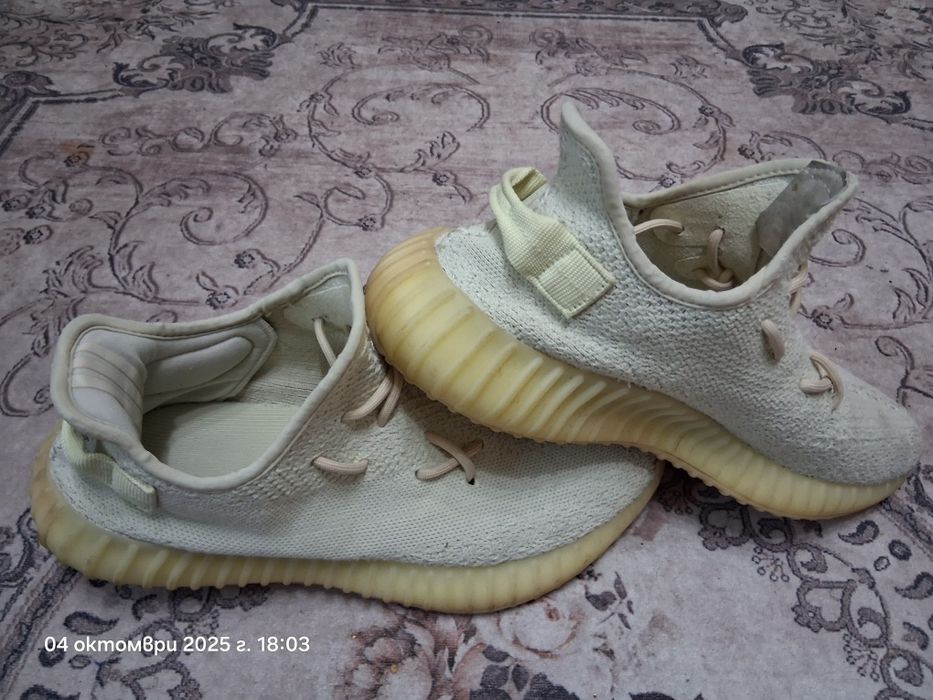 Adidas yezzy 350 v2 Cream номер 43 1/3 ( 27,5 см )