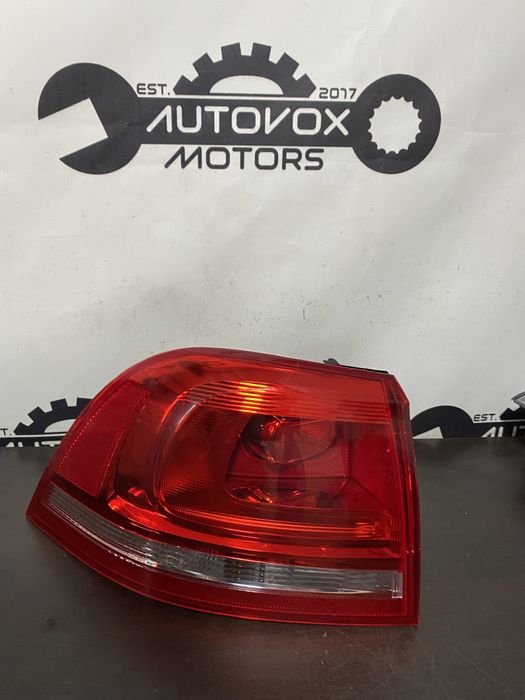 Stop stanga Vw Touareg 7P