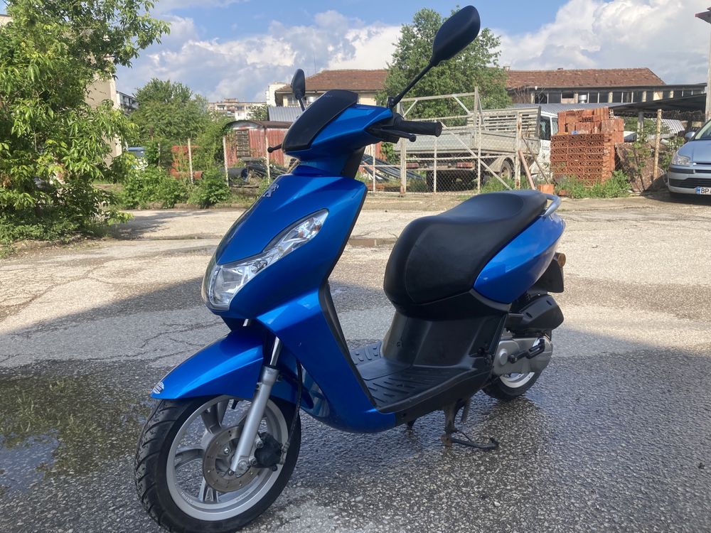 Peugeot kissbee 50cc скутер