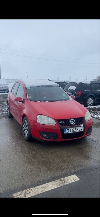 Vand golf 5 1.6 benzina