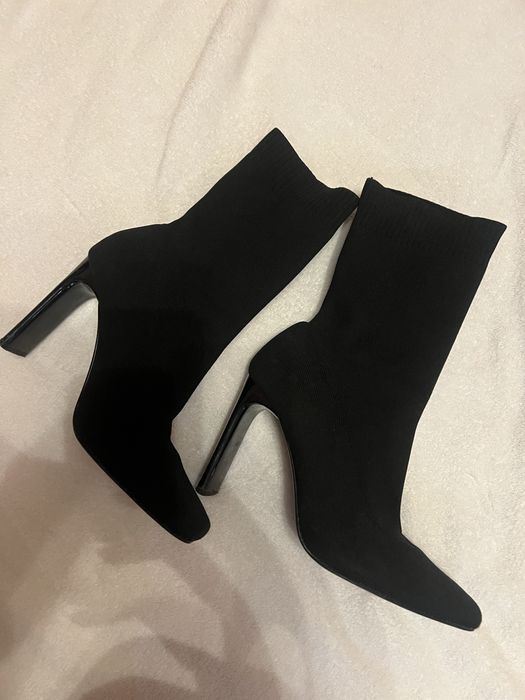 Боти тип чорап Зара