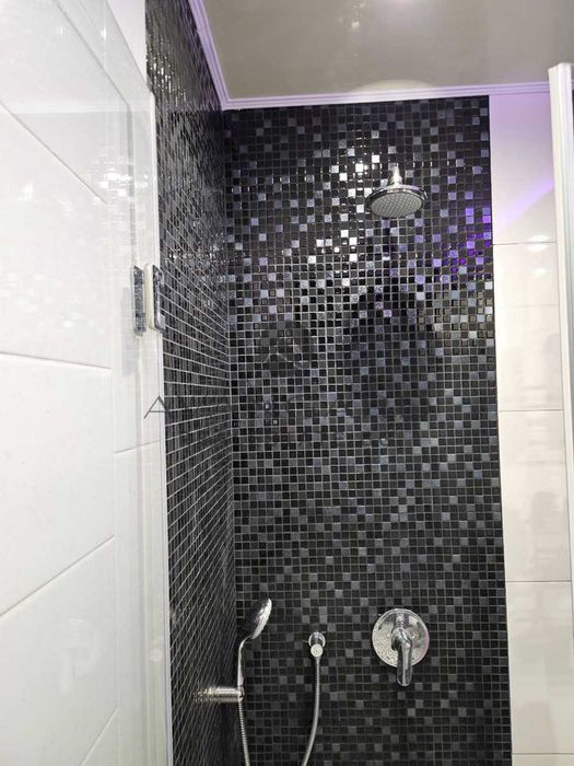 Продава се Тристаен апартамент в Пловдив, Кючук Париж - 100 кв.м за 2100 €/кв.м - Снимка #7