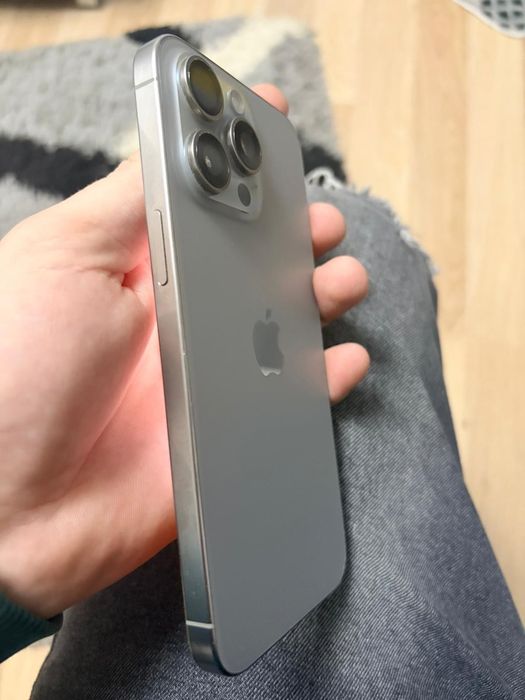 Vand iPhone 15 pro max 256