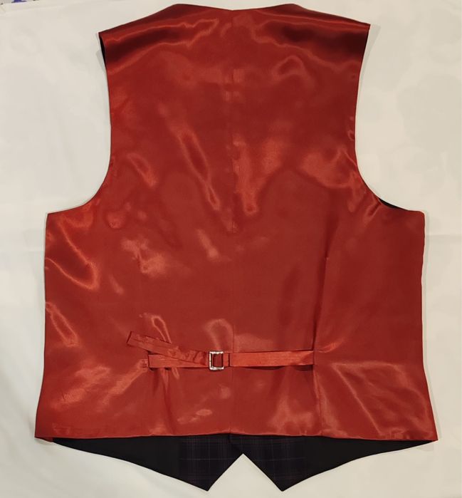 Vesta unicata costum barbati