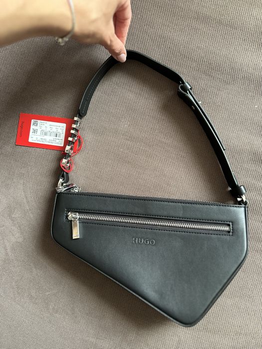 Дамска чанта - HUGO BOSS Mel Saddle R.