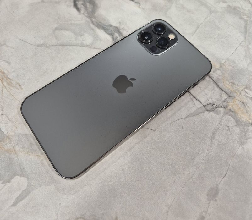 iPhone 12 Pro 128GB. Graphite