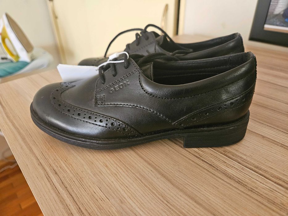 Нови детски обувки Геокс