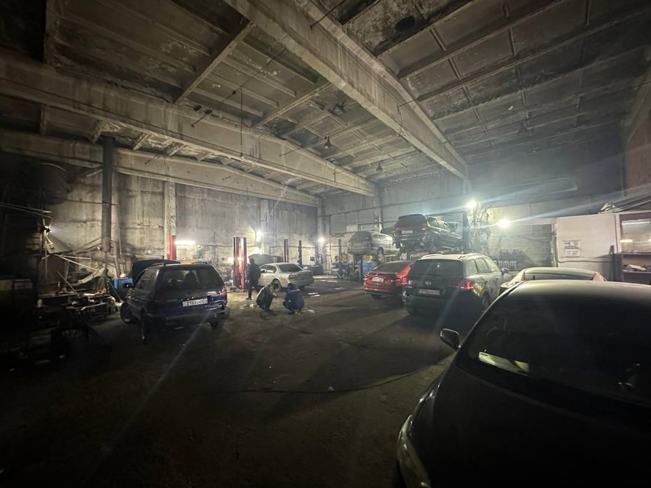 Сдается СТО-бокс на рынке Улжан с 5 подъемниками