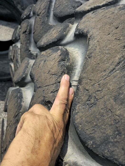 Anvelope 26.5 r 25 Michelin.