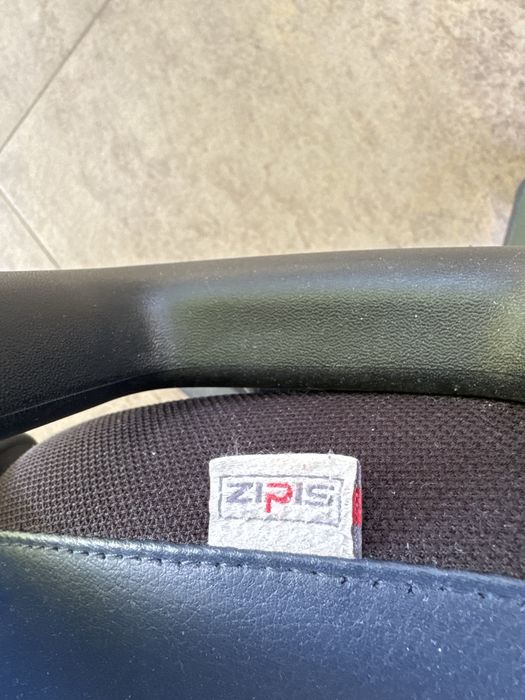 Scaun de birou rotativ