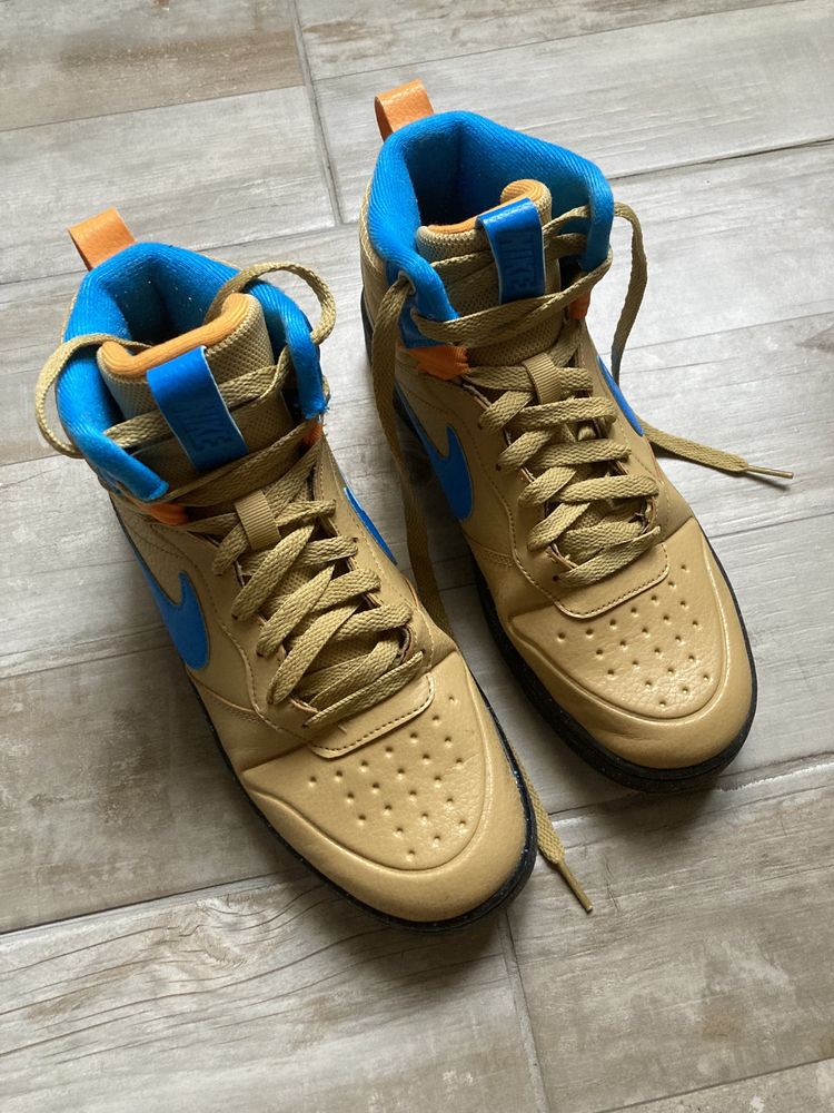 Високи кецове Nike